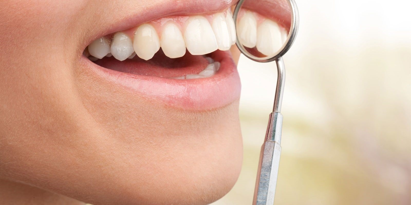 https://ikonicdental.com/terrassa/como-recuperar-encias-retraidas-con-tratamientos-periodontales-avanzados